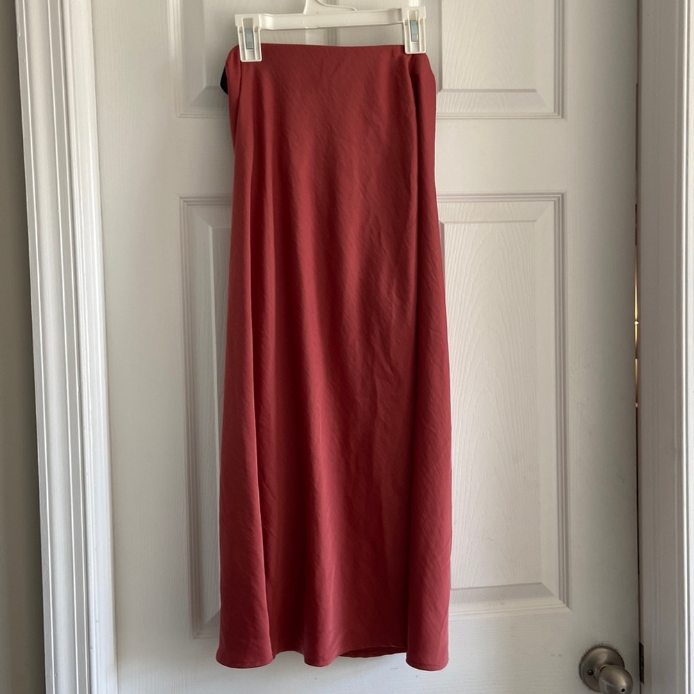 Women’s MIDI skirt